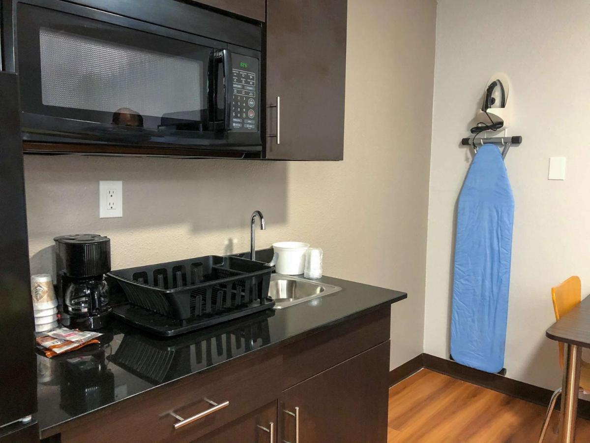 Studio 6 Wichita, Ks - Airport Екстериор снимка