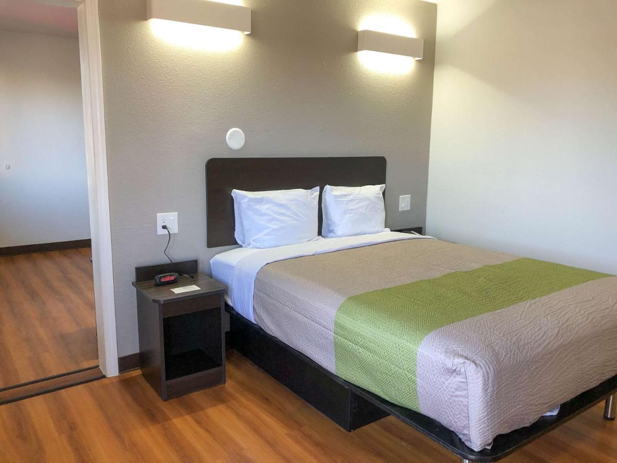 Studio 6 Wichita, Ks - Airport Екстериор снимка
