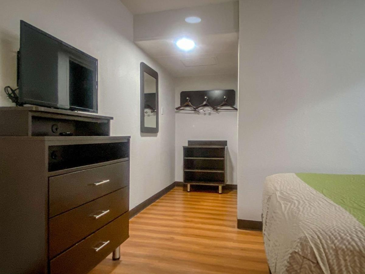 Studio 6 Wichita, Ks - Airport Екстериор снимка